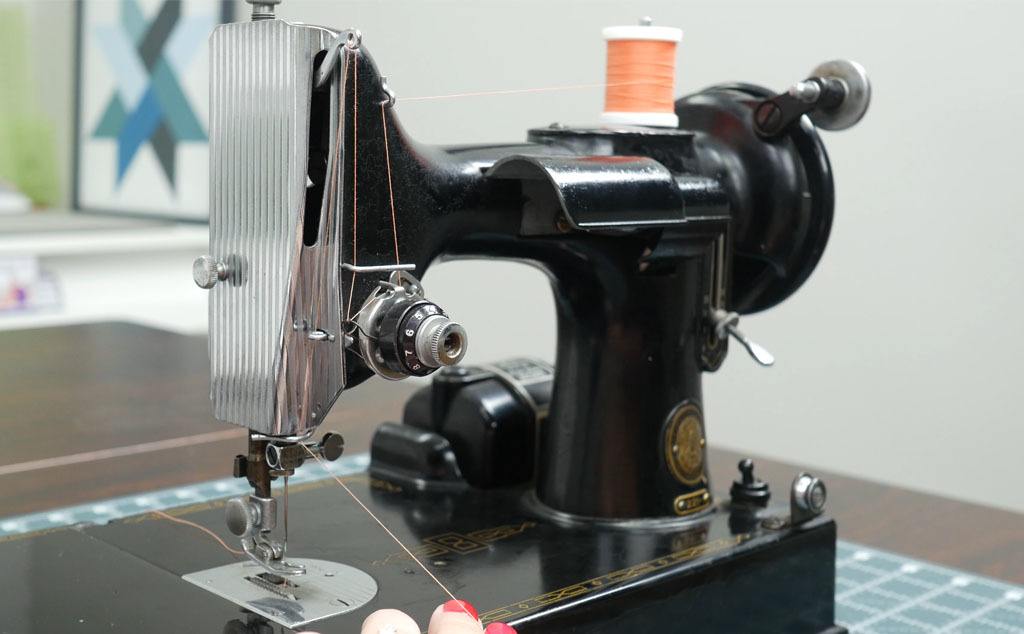 How to Thread a Singer Sewing Machine