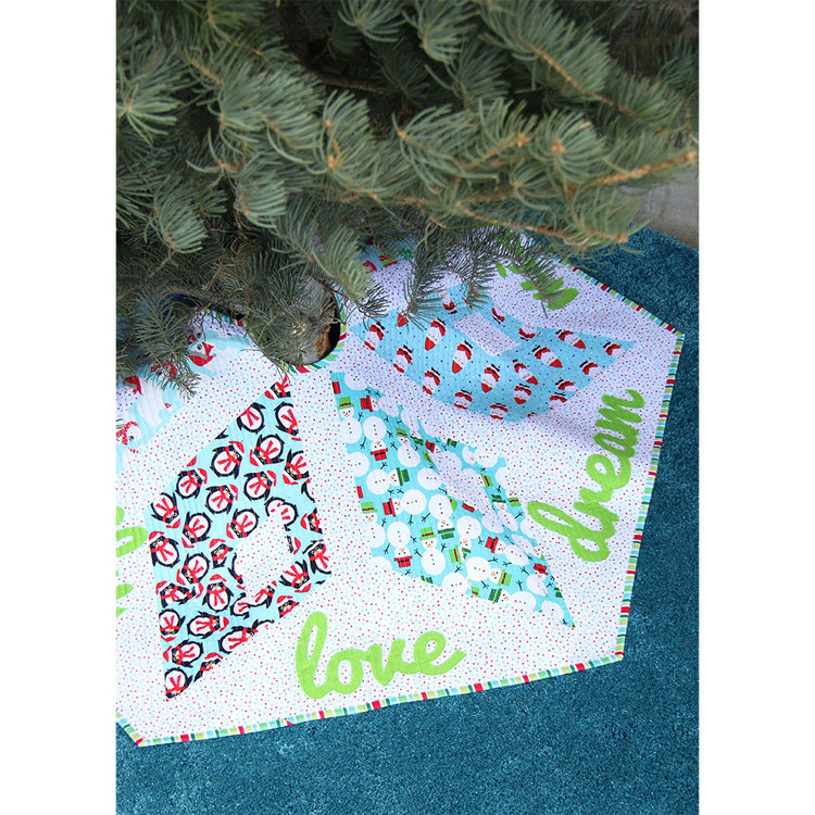 Kringle Crossing Tree Skirt & Table Topper Pattern image # 104781