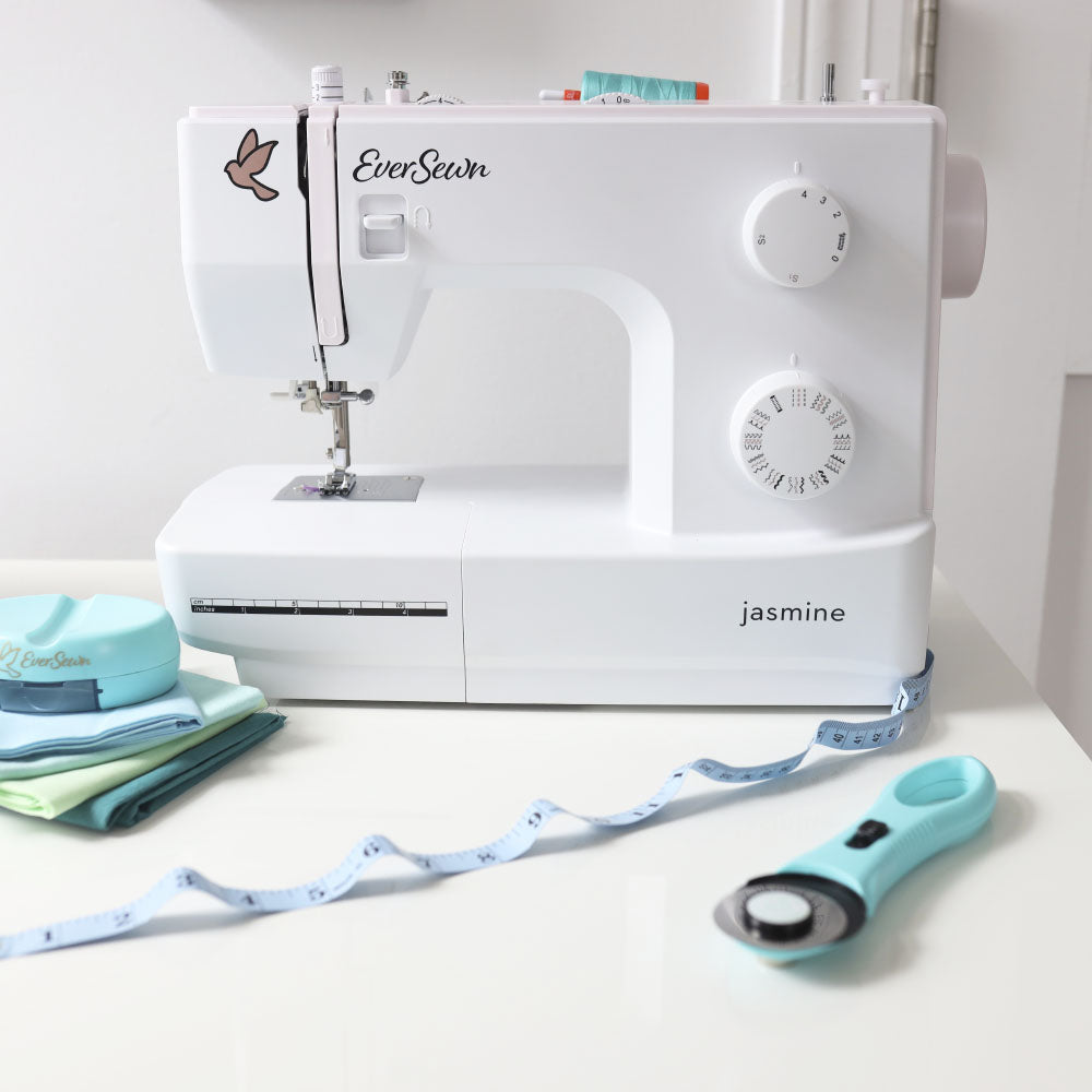 EverSewn Jasmine Mechanical Sewing Machine image # 105072