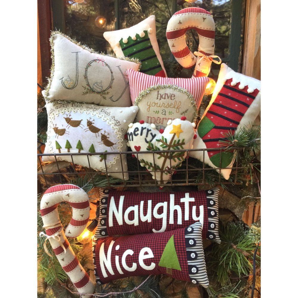 Little Christmas Pillows Pattern image # 56099