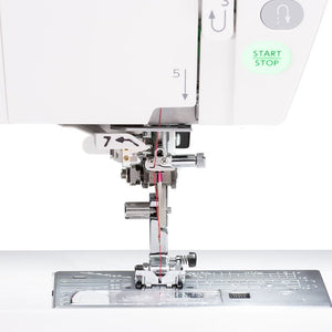 Janome Horizon Memory Craft 9450QCP Computerized Sewing Machine image # 110413